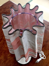 Load image into Gallery viewer, リメイク 電気スタンド(desk lamp) 着物(kimono)No.1 ハンドメイド vintage 和風