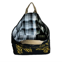 Load image into Gallery viewer, リメイク ブックケース&トイボックス(book case&toy box) stussy Tシャツ leopard ハンドメイド vintage アメカジ